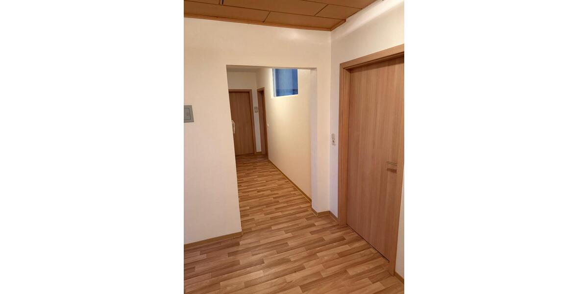 Dachgeschoßwohnung Neustadt am Rübenberge - 4 Zimmer, 96 m&sup2;, 197.000&euro; | Angebot:25232976