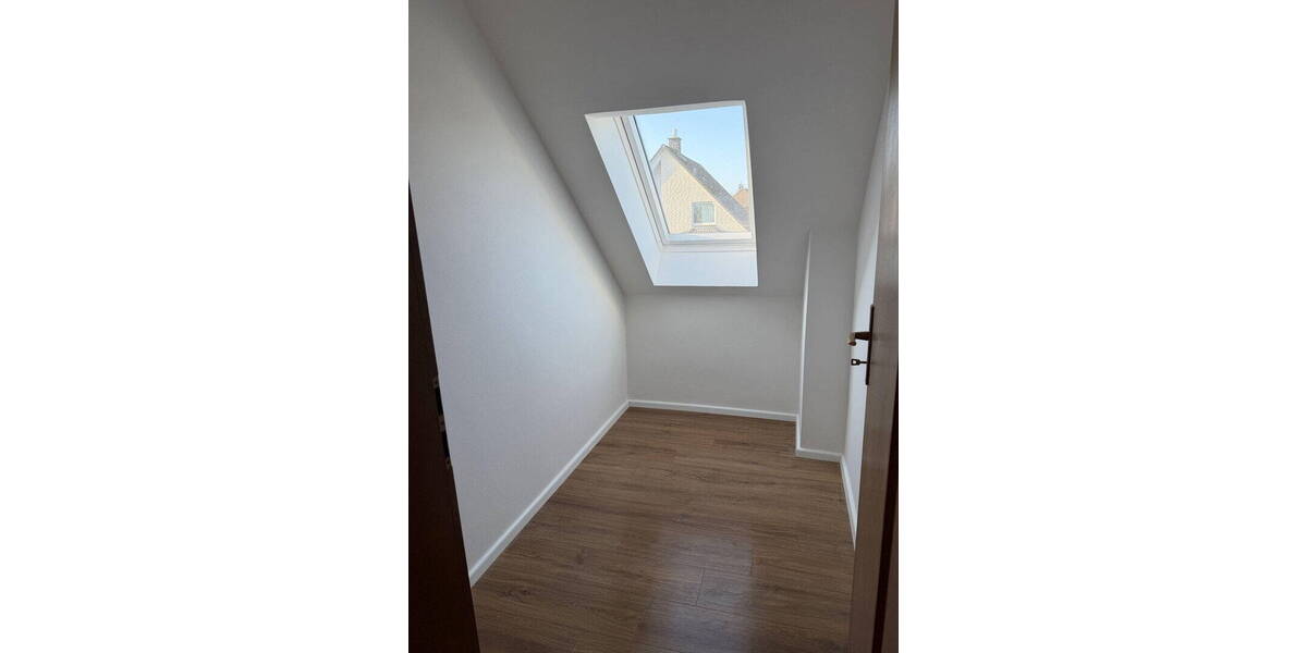 Etagenwohnung Garbsen Garbsen-Mitte - 3 Zimmer, 90 m&sup2;, 1.000&euro; | Angebot:26527573