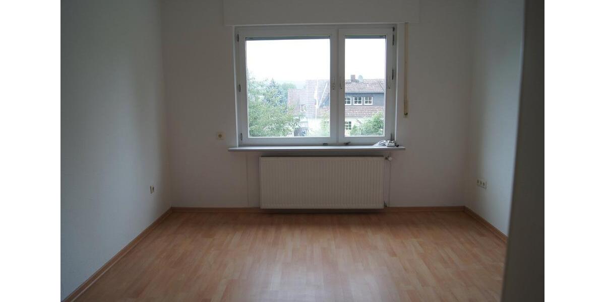 Etagenwohnung Bad Münder am Deister - 3.5 Zimmer, 98 m&sup2;, 620&euro; | Angebot:26368187