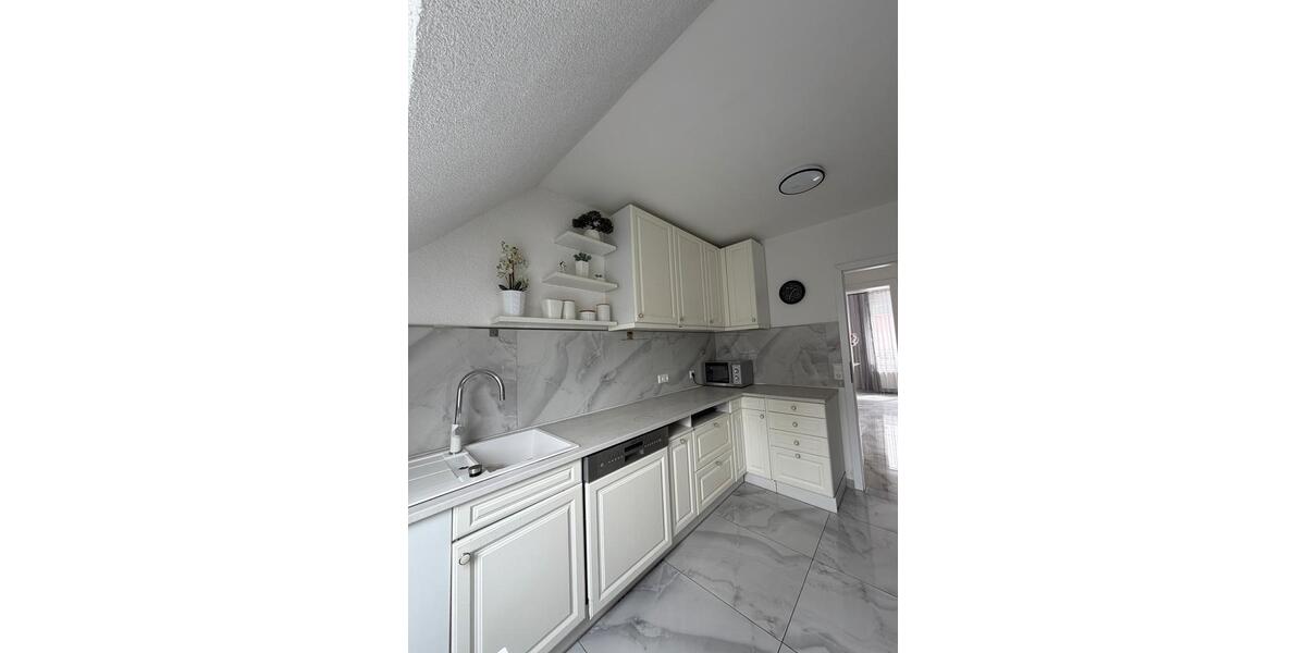 Dachgeschoßwohnung Stadthagen - 3 Zimmer, 100 m&sup2;, 1.000&euro; | Angebot:26671625