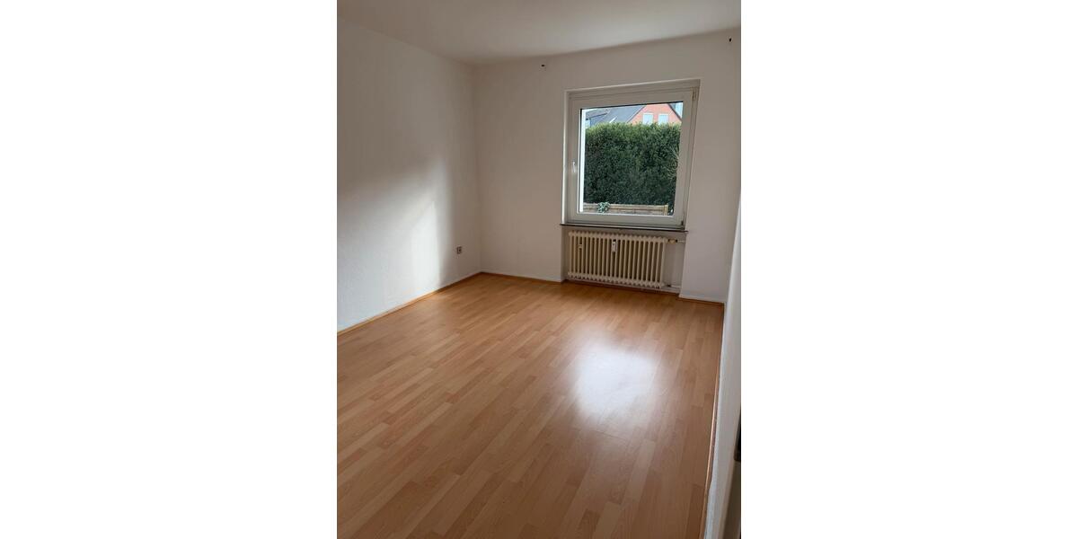 Erdgeschoßwohnung Garbsen Berenbostel - 3 Zimmer, 65 m&sup2;, 1.050&euro; | Angebot:25427727