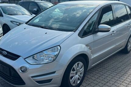 Ford S-Max 204.000 km 2.300 &euro; Seelze 30926