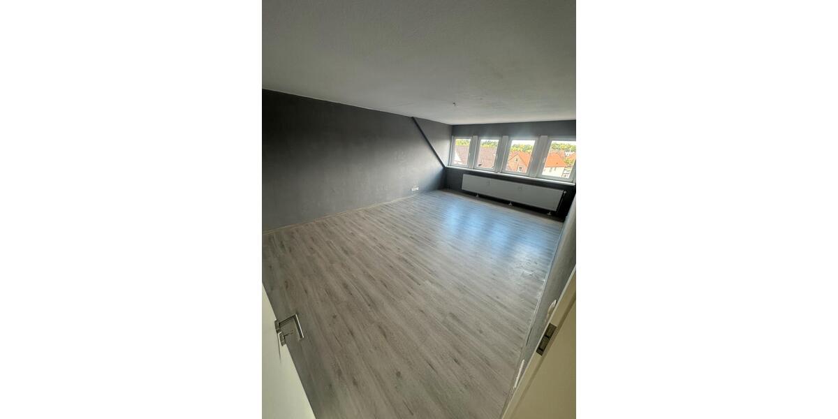 Dachgeschoßwohnung Garbsen Berenbostel - 3 Zimmer, 77 m&sup2;, 229.000&euro; | Angebot:25554224