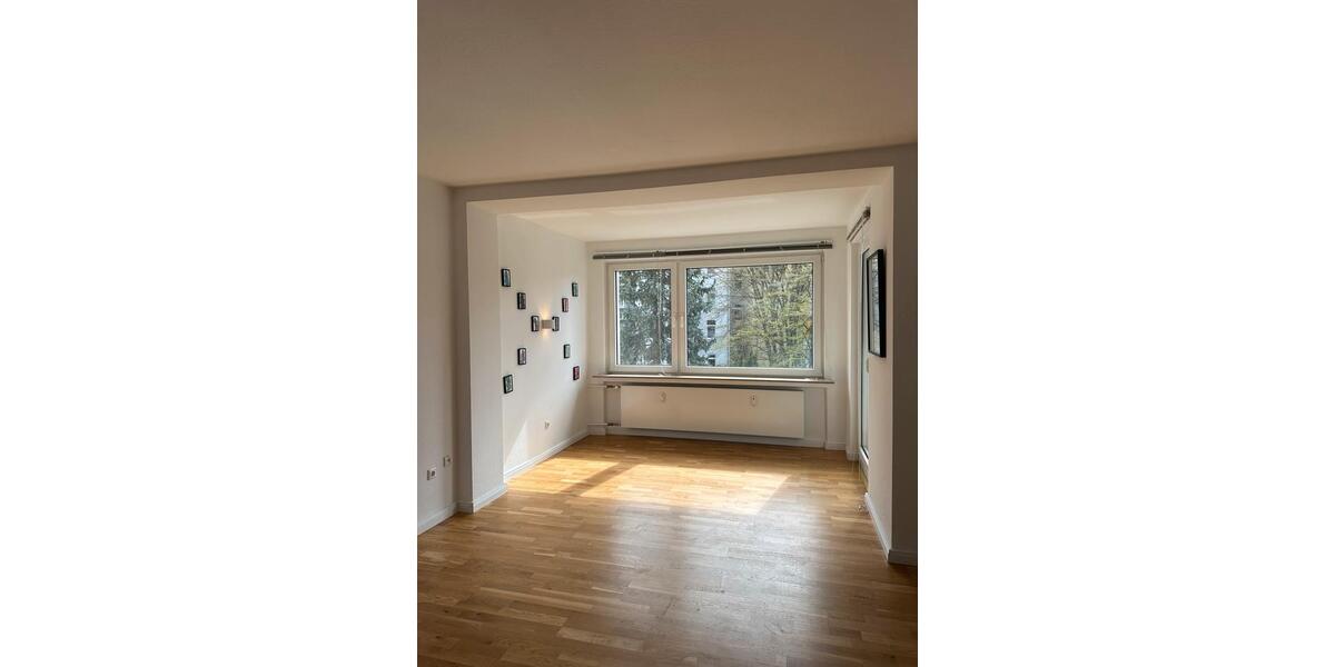 Etagenwohnung Hannover Vahrenwald-List - 3 Zimmer, 104 m&sup2;, 1.560&euro; | Angebot:25962470