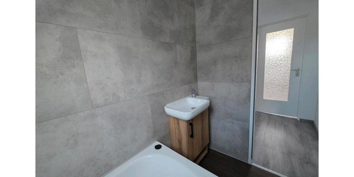 Dachgeschoßwohnung Garbsen - 3 Zimmer, 50 m&sup2;, 500&euro; | Angebot:25394105