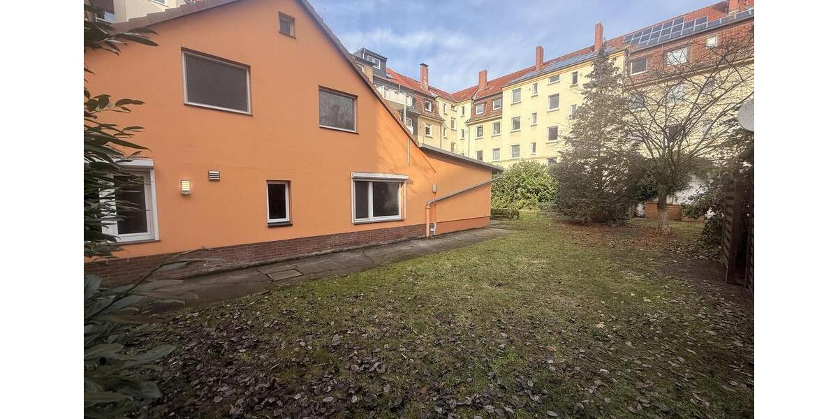 Einfamilienhaus Hannover Buchholz-Kleefeld - 4 Zimmer, 180 m&sup2;, 1.800&euro; | Angebot:25317180