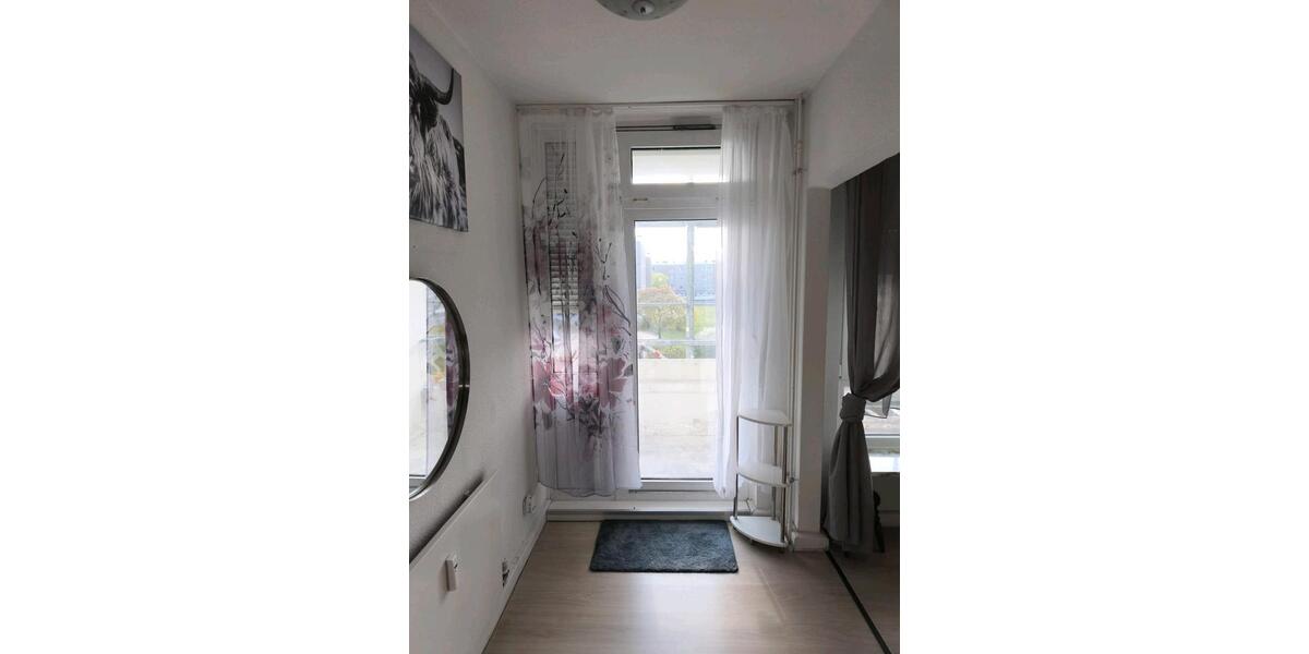 Etagenwohnung Hannover Herrenhausen-Stöcken - 3 Zimmer, 72 m&sup2;, 930&euro; | Angebot:26285941