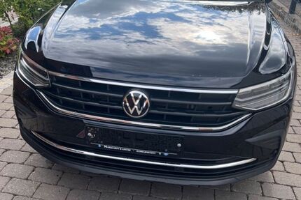 VW Tiguan 36.600 km 22.900 &euro; Neustadt 31535