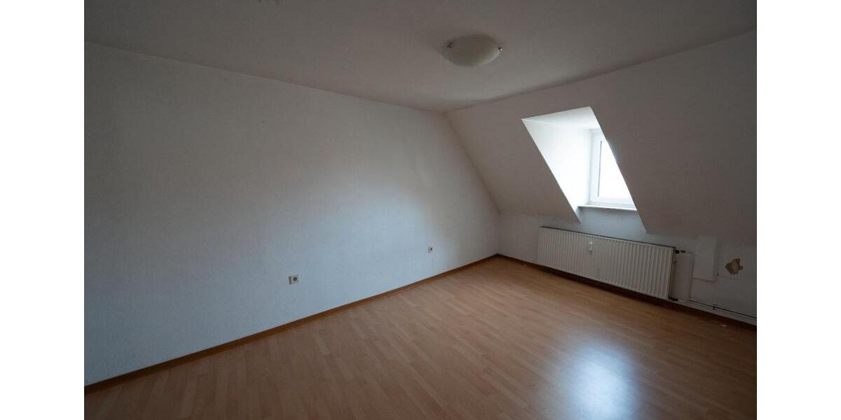 Dachgeschoßwohnung Hannover Mitte - 4 Zimmer, 113 m&sup2;, 267.000&euro; | Angebot:27450624