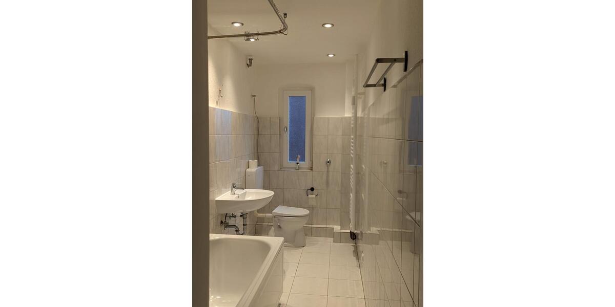Dachgeschoßwohnung Hannover Vahrenwald-List - 3 Zimmer, 79 m&sup2;, 870&euro; | Angebot:26423600