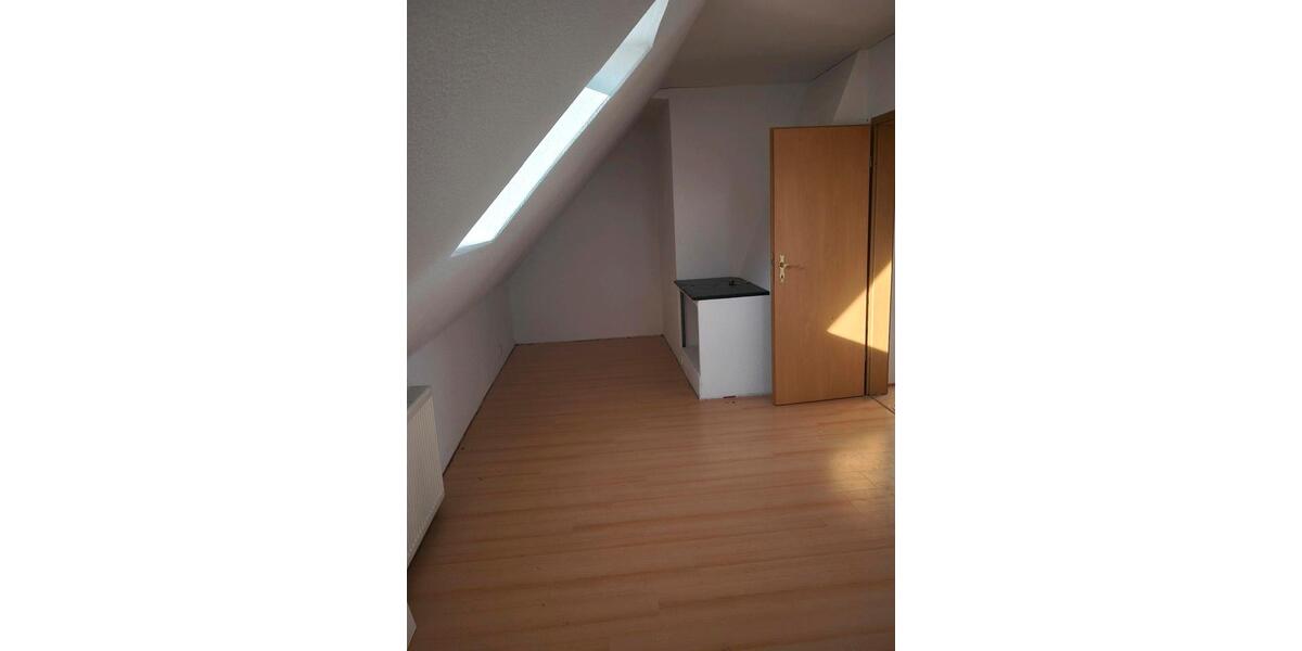 Dachgeschoßwohnung Neustadt am Rübenberge - 5 Zimmer, 115 m&sup2;, 975&euro; | Angebot:25351148