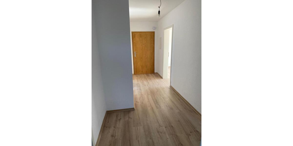 Dachgeschoßwohnung Lehrte - 3 Zimmer, 78 m&sup2;, 830&euro; | Angebot:25613292
