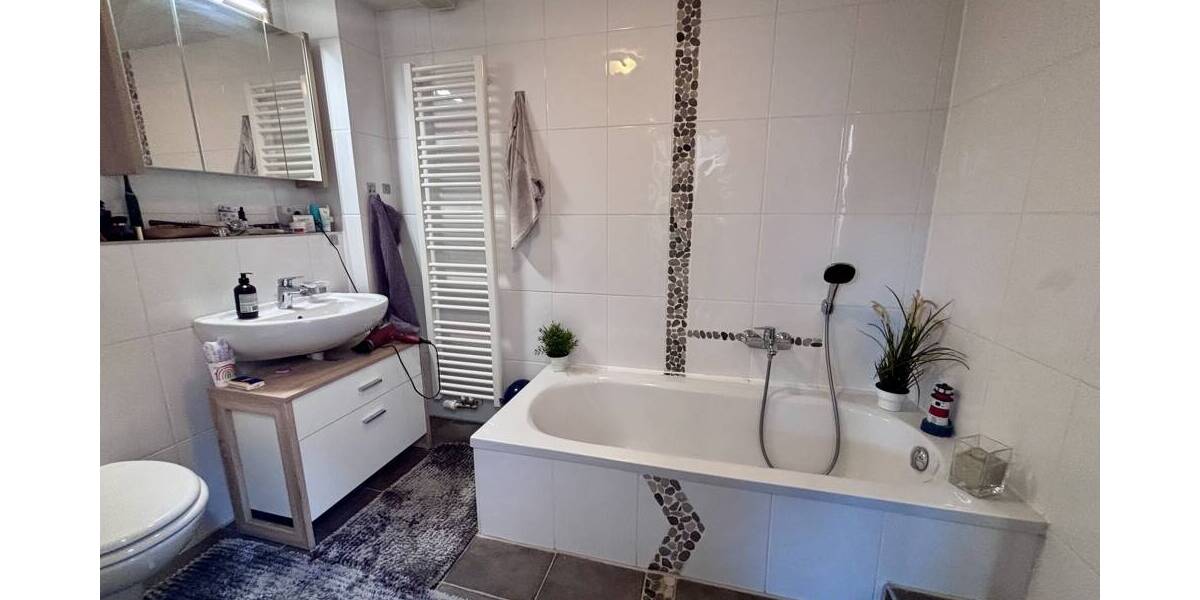 Doppelhaushälfte Wunstorf - 6 Zimmer, 165 m&sup2;, 369.000&euro; | Angebot:25983401