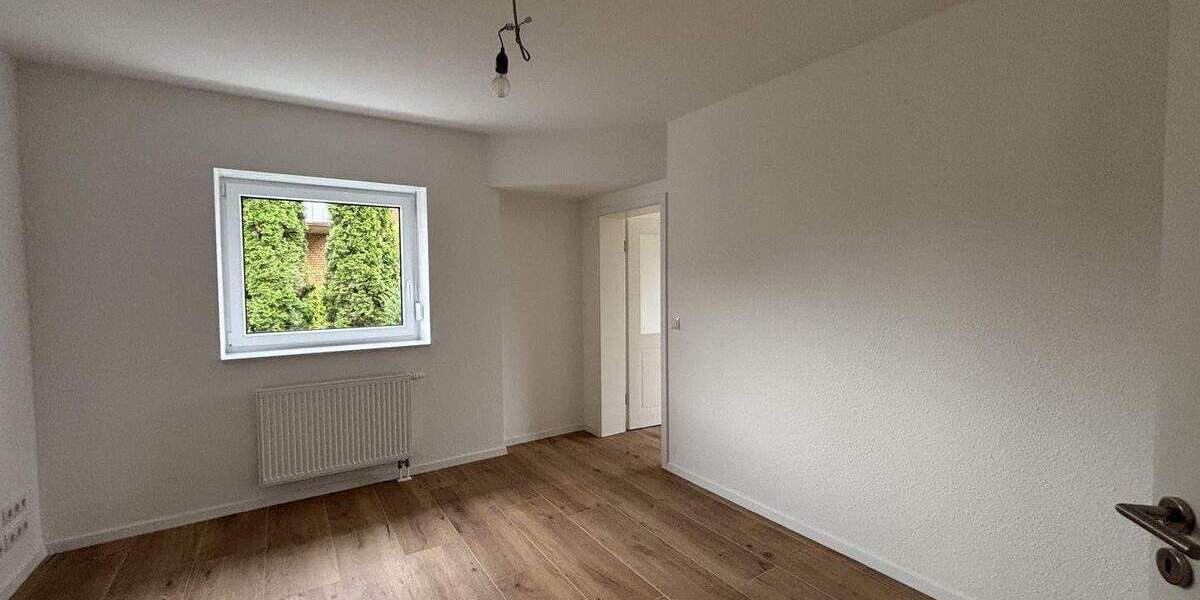 Mehrfamilienhaus, Wohnhaus Lehrte Hämelerwald - 8 Zimmer, 271 m&sup2;, 890.000&euro; | Angebot:25671877