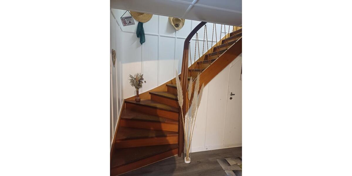 Doppelhaushälfte Lauenau - 5 Zimmer, 180 m&sup2;, 139.000&euro; | Angebot:26030550