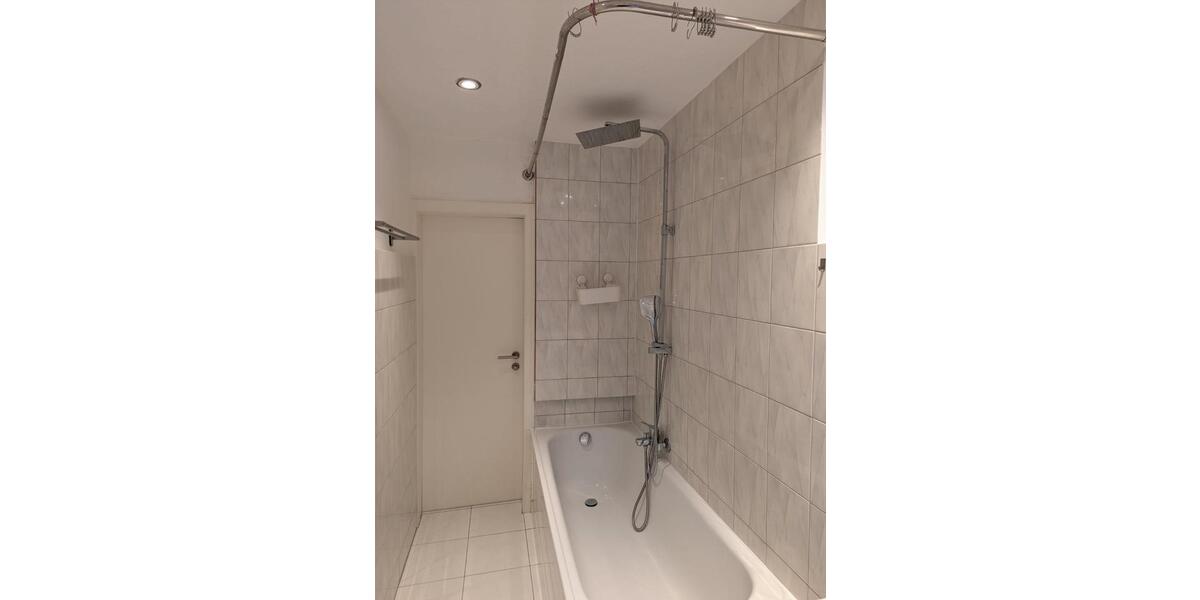 Dachgeschoßwohnung Hannover Vahrenwald-List - 3 Zimmer, 79 m&sup2;, 870&euro; | Angebot:26423600