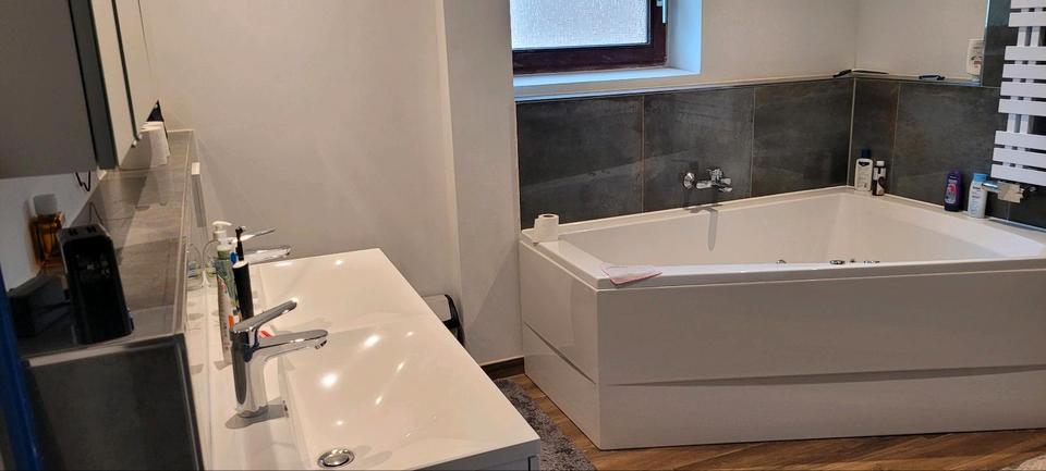 Einfamilienhaus Garbsen - 8 Zimmer, 152 m&sup2;, 450.000&euro; | Angebot:25220207