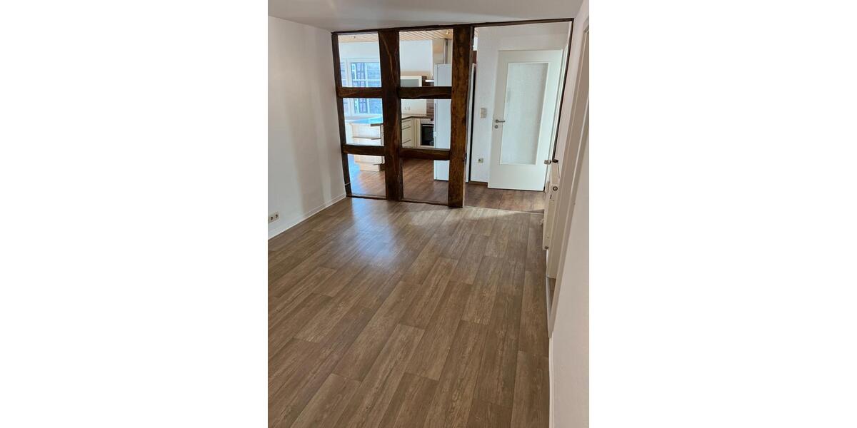 Etagenwohnung Barsinghausen - 3 Zimmer, 100 m&sup2;, 900&euro; | Angebot:25320534