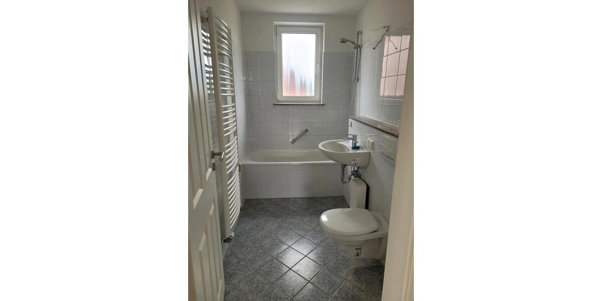 Mehrfamilienhaus, Wohnhaus Burgwedel - 6 Zimmer, 167 m&sup2;, 325.000&euro; | Angebot:25857494