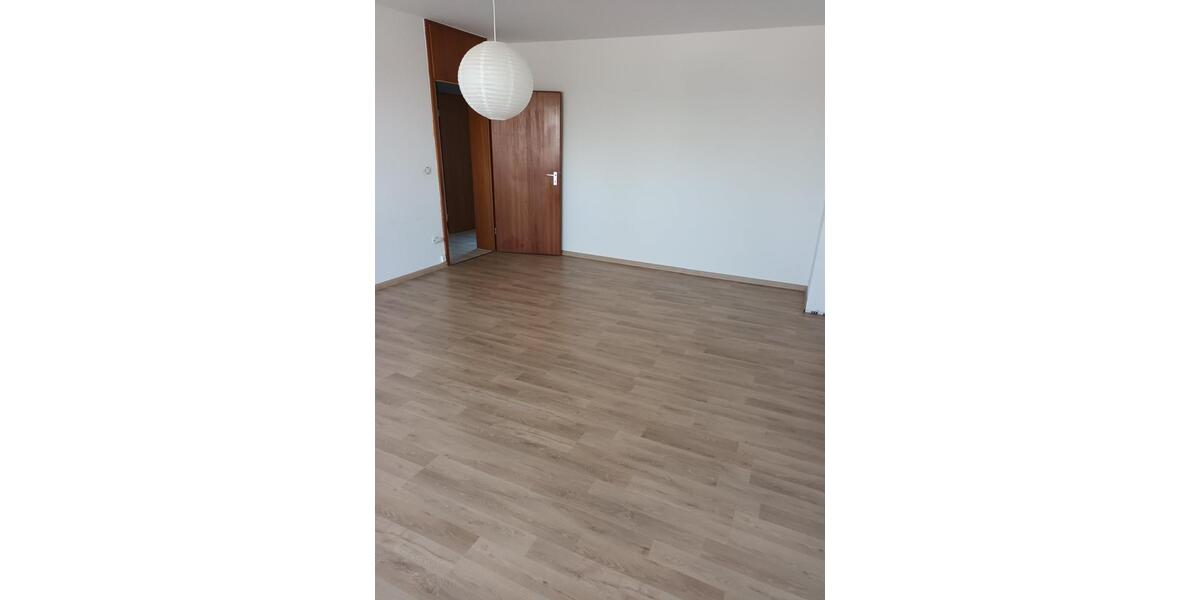 Etagenwohnung Stadthagen - 3 Zimmer, 75 m&sup2;, 600&euro; | Angebot:25751540