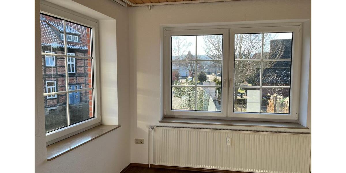 Etagenwohnung Barsinghausen - 3 Zimmer, 100 m&sup2;, 900&euro; | Angebot:25320534