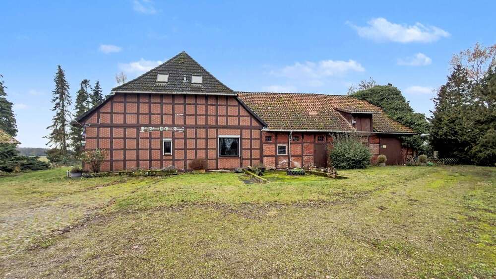 Einfamilienhaus Rodewald - 12 Zimmer, 454 m&sup2;, 349.000&euro; | Angebot:24284200