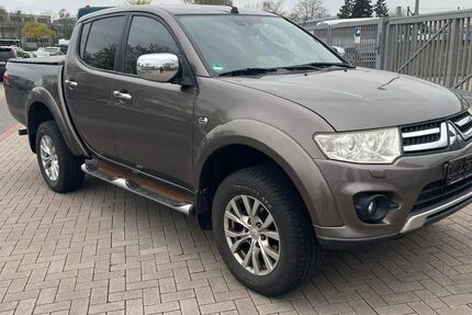 Mitsubishi L200 154.000 km 12.950 &euro; Hannover 30179