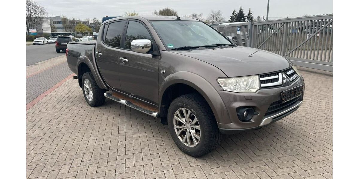 Mitsubishi L200 154.000 km 12.950 &euro; Hannover 30179