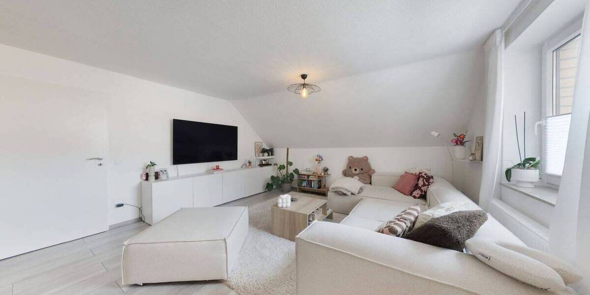 Mehrfamilienhaus, Wohnhaus Neustadt Poggenhagen - 9 Zimmer, 290 m&sup2;, 439.000&euro; | Angebot:26488283