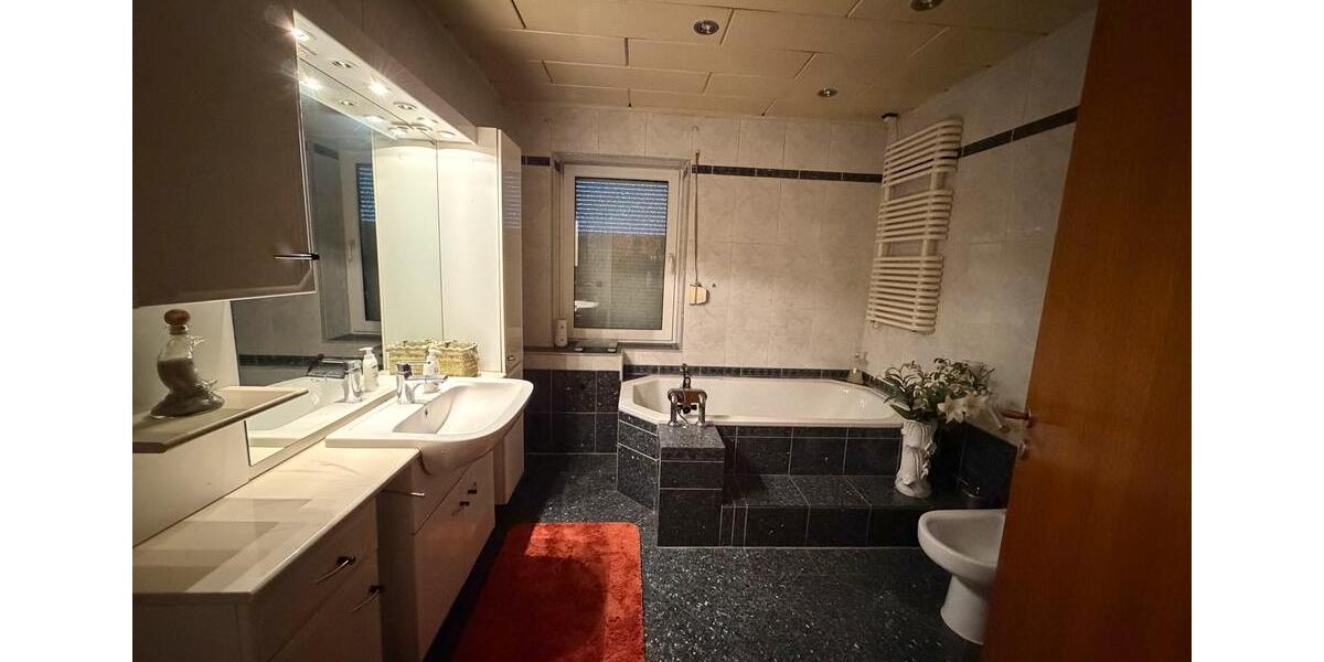 Einfamilienhaus Bad Münder am Deister - 5 Zimmer, 120 m&sup2;, 1.200&euro; | Angebot:25980734