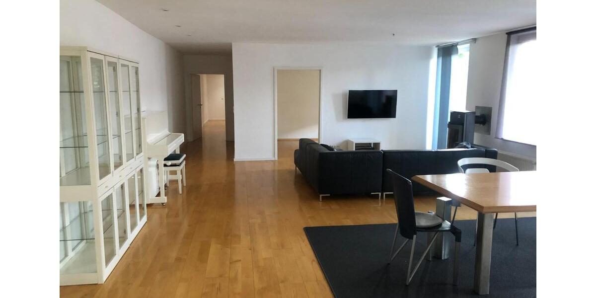 Etagenwohnung Langenhagen - 5 Zimmer, 185 m&sup2;, 1.950&euro; | Angebot:24594219