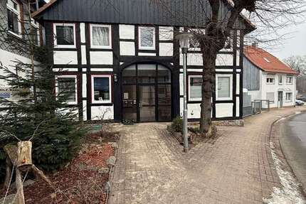 Haus Bad Münder - 12 Zimmer, 250 m&sup2;, 355.000&euro; | Angebot:24778153