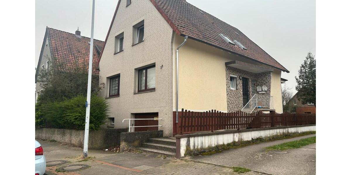 Erdgeschoßwohnung Lehrte - 3 Zimmer, 95 m&sup2;, 1.100&euro; | Angebot:25907410