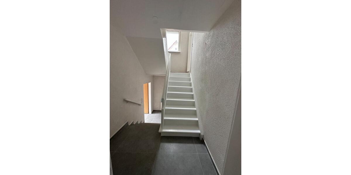 Mehrfamilienhaus, Wohnhaus Barsinghausen - 8 Zimmer, 170 m&sup2;, 1.700&euro; | Angebot:25637645