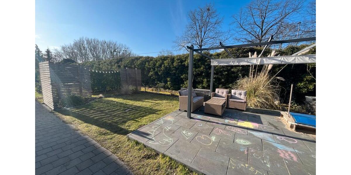 Reihenhaus Hannover Herrenhausen-Stöcken - 3.5 Zimmer, 116 m&sup2;, 1.600&euro; | Angebot:25422938