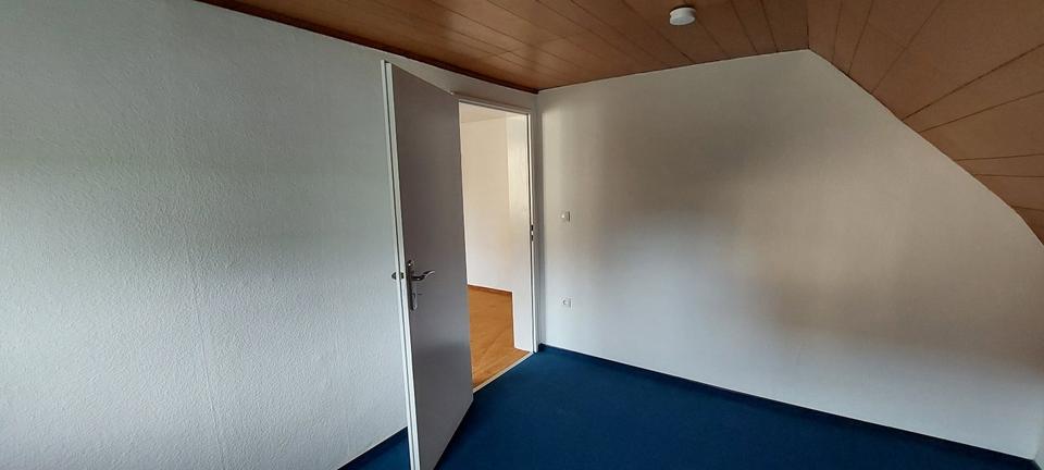 Erdgeschoßwohnung Bad Nenndorf - 4 Zimmer, 115 m&sup2;, 710&euro; | Angebot:26044865