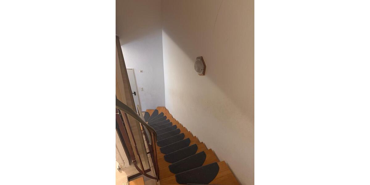 Etagenwohnung Hannover Ricklingen - 4.5 Zimmer, 127 m&sup2;, 920&euro; | Angebot:25625926