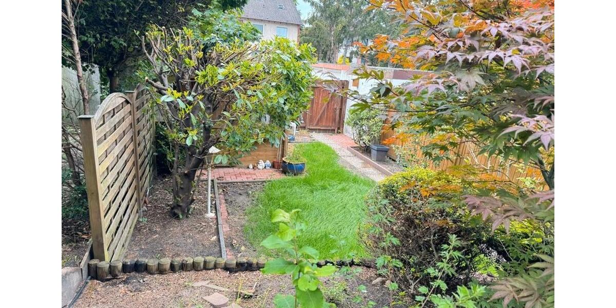 Reihenhaus Langenhagen - 5 Zimmer, 140 m&sup2;, 450.000&euro; | Angebot:26048415