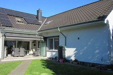 Haus Barsinghausen - 8 Zimmer, 254 m&sup2;, 669.000&euro; | Angebot:26554940