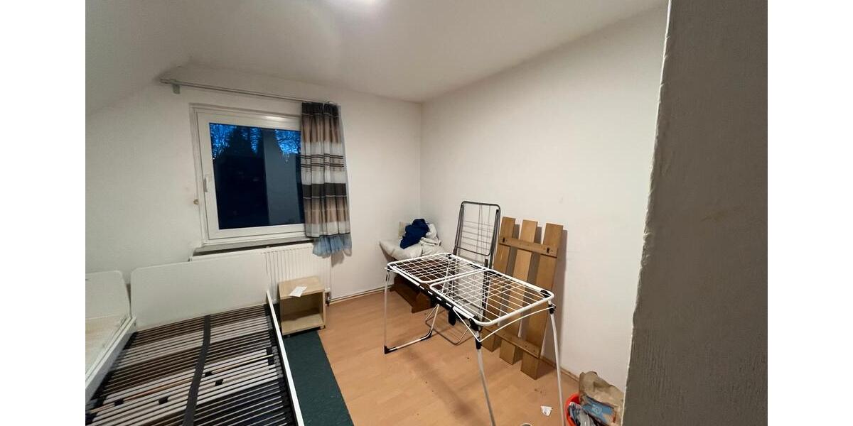 Einfamilienhaus Bad Münder am Deister - 7 Zimmer, 150 m&sup2;, 1.400&euro; | Angebot:25944471