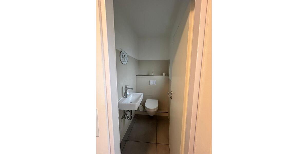 Einfamilienhaus Ronnenberg - 6 Zimmer, 200 m&sup2;, 2.600&euro; | Angebot:26653263