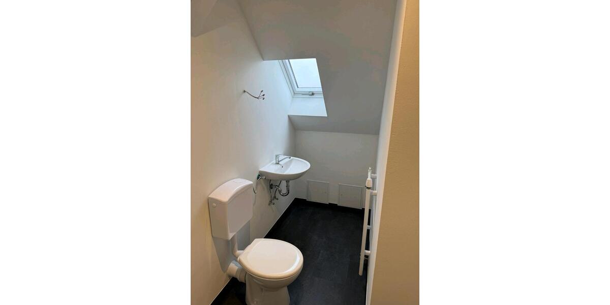 Dachgeschoßwohnung Hannover Vahrenwald-List - 2 Zimmer, 30 m&sup2;, 800&euro; | Angebot:25216419