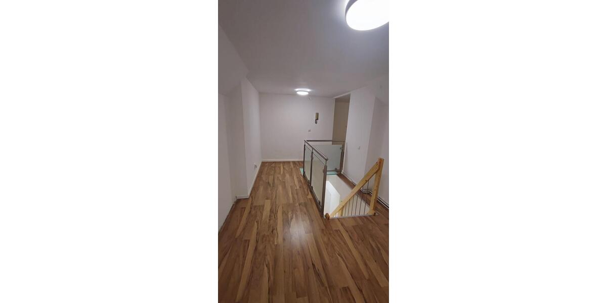 Maisonettenwohnung Gehrden - 6 Zimmer, 166 m&sup2;, 1.250&euro; | Angebot:25890678