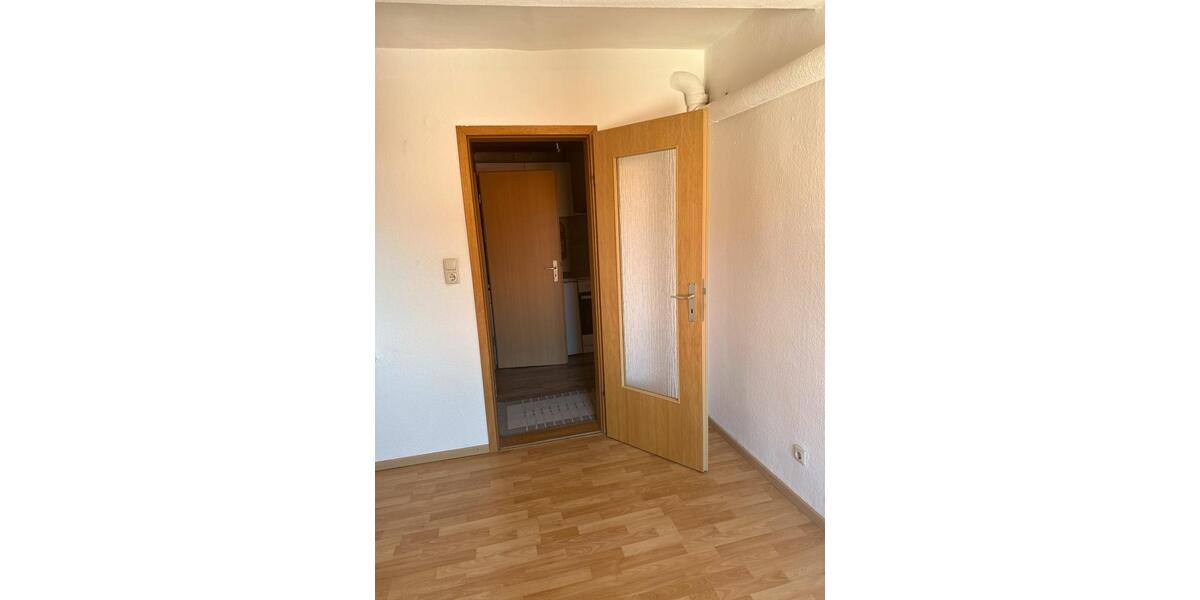 Etagenwohnung Bad Münder am Deister - 2 Zimmer, 35 m&sup2;, 375&euro; | Angebot:26416688