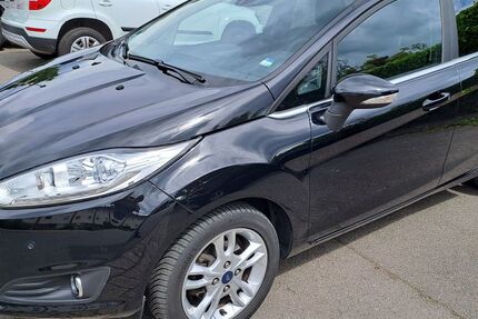 Ford Fiesta 68.000 km 7.900 &euro; Ronnenberg 30952