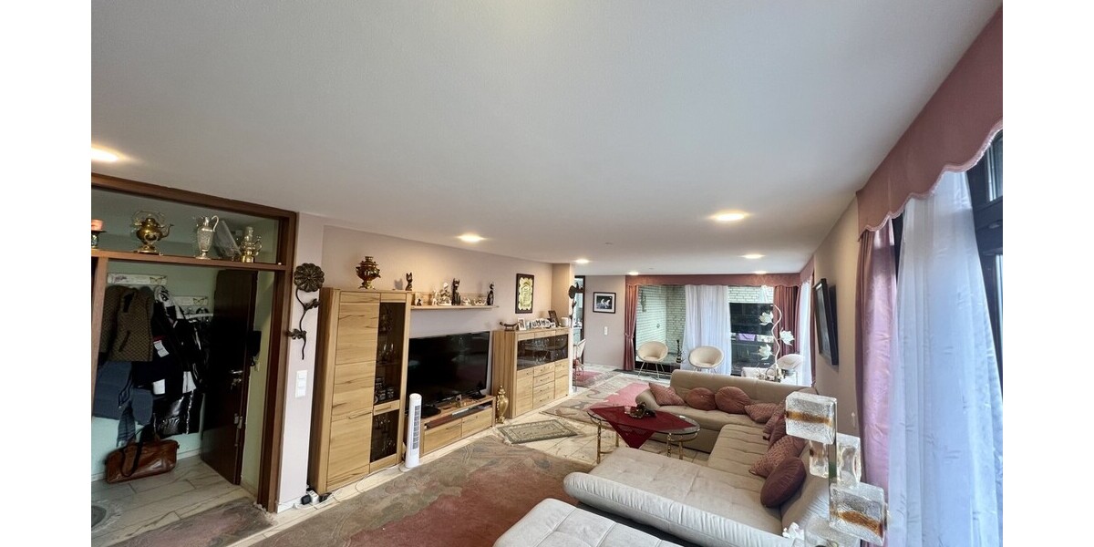 REDUZIERT! Saniertes Penthouse in Laatzen – 3-Zimmer-Traumwohnung mit Balkon & Fahrstuhl! - Einfamilienhaus Laatzen / Gleidingen Gleidingen | Angebot:19590138