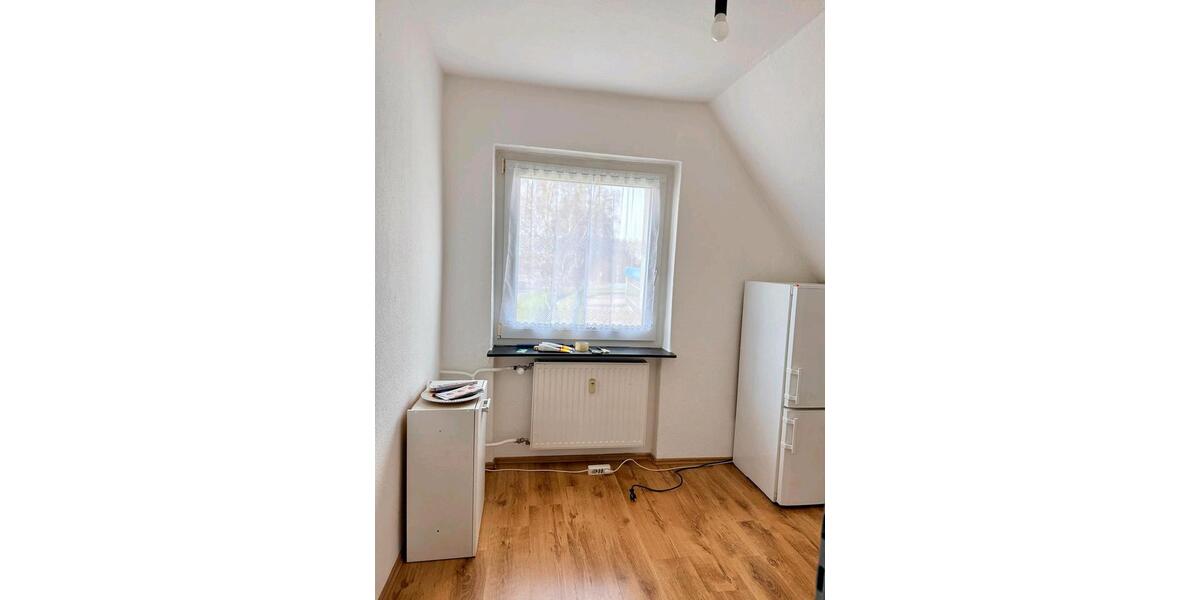 Dachgeschoßwohnung Langenhagen - 2.5 Zimmer, 48 m&sup2;, 430&euro; | Angebot:25633502