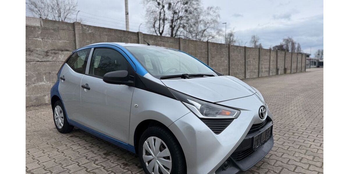 Toyota Aygo (X) 21.000 km 7.300 &euro; Hannover 30179