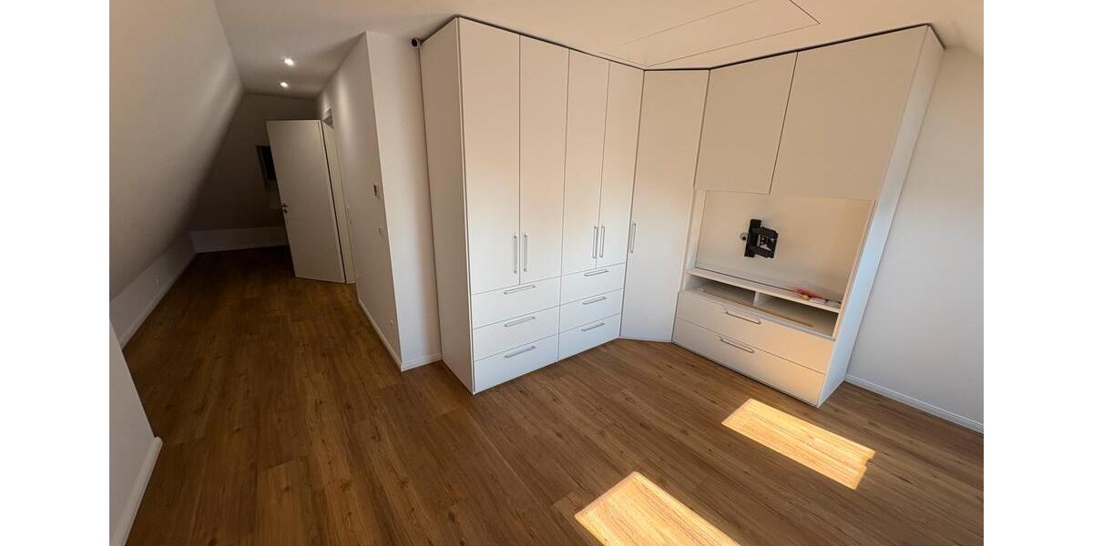 Reihenhaus Garbsen Berenbostel - 6 Zimmer, 156 m&sup2;, 1.900&euro; | Angebot:25882472
