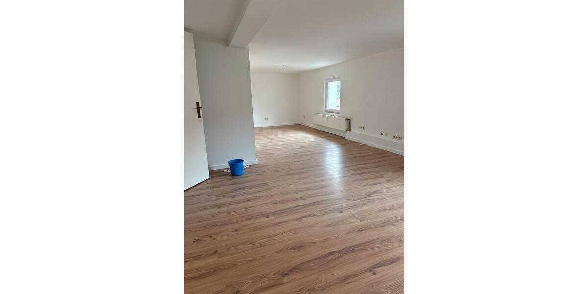 Etagenwohnung Rodenberg - 4 Zimmer, 106 m&sup2;, 1.150&euro; | Angebot:25935216